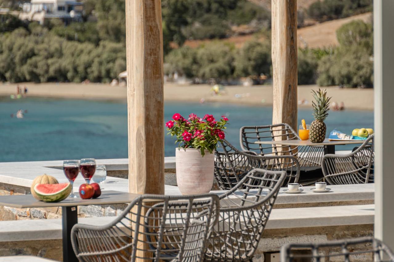 Porto Dema Luxury Suites Schoinoussa Esterno foto