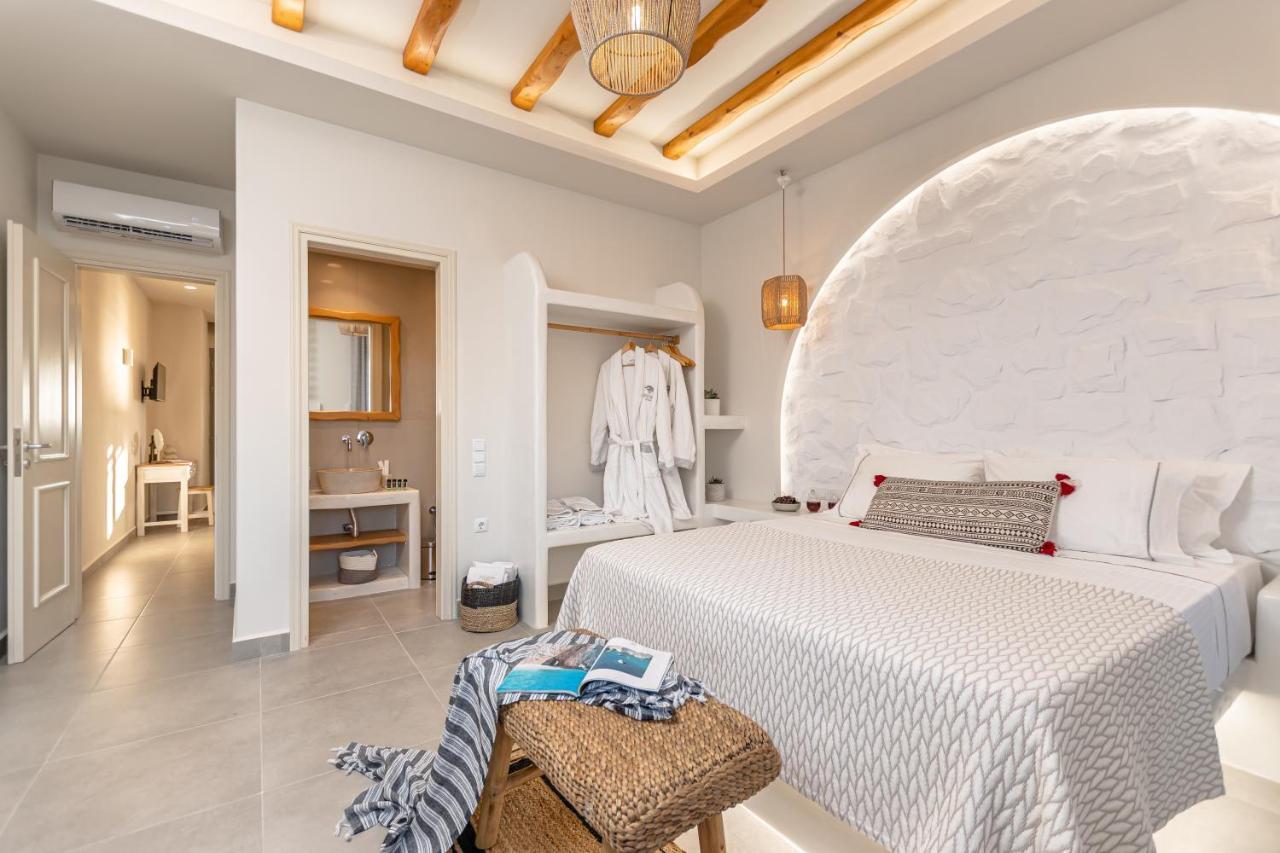 Porto Dema Luxury Suites Schoinoussa Esterno foto