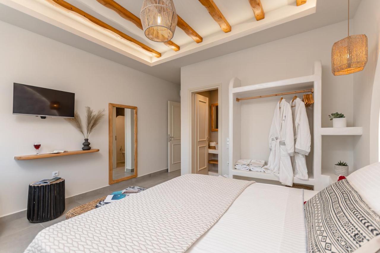 Porto Dema Luxury Suites Schoinoussa Esterno foto