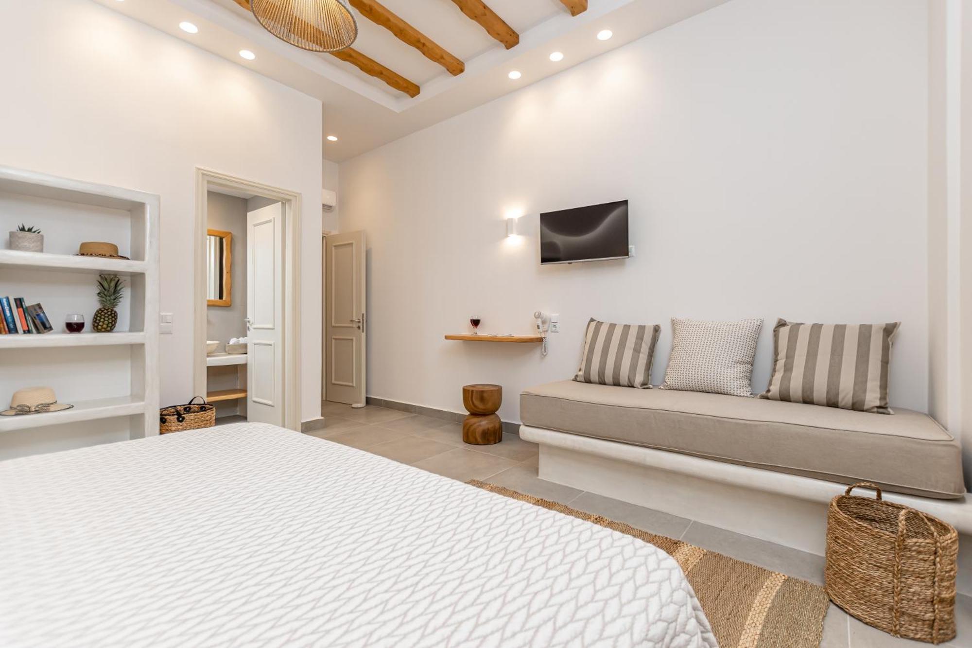 Porto Dema Luxury Suites Schoinoussa Esterno foto