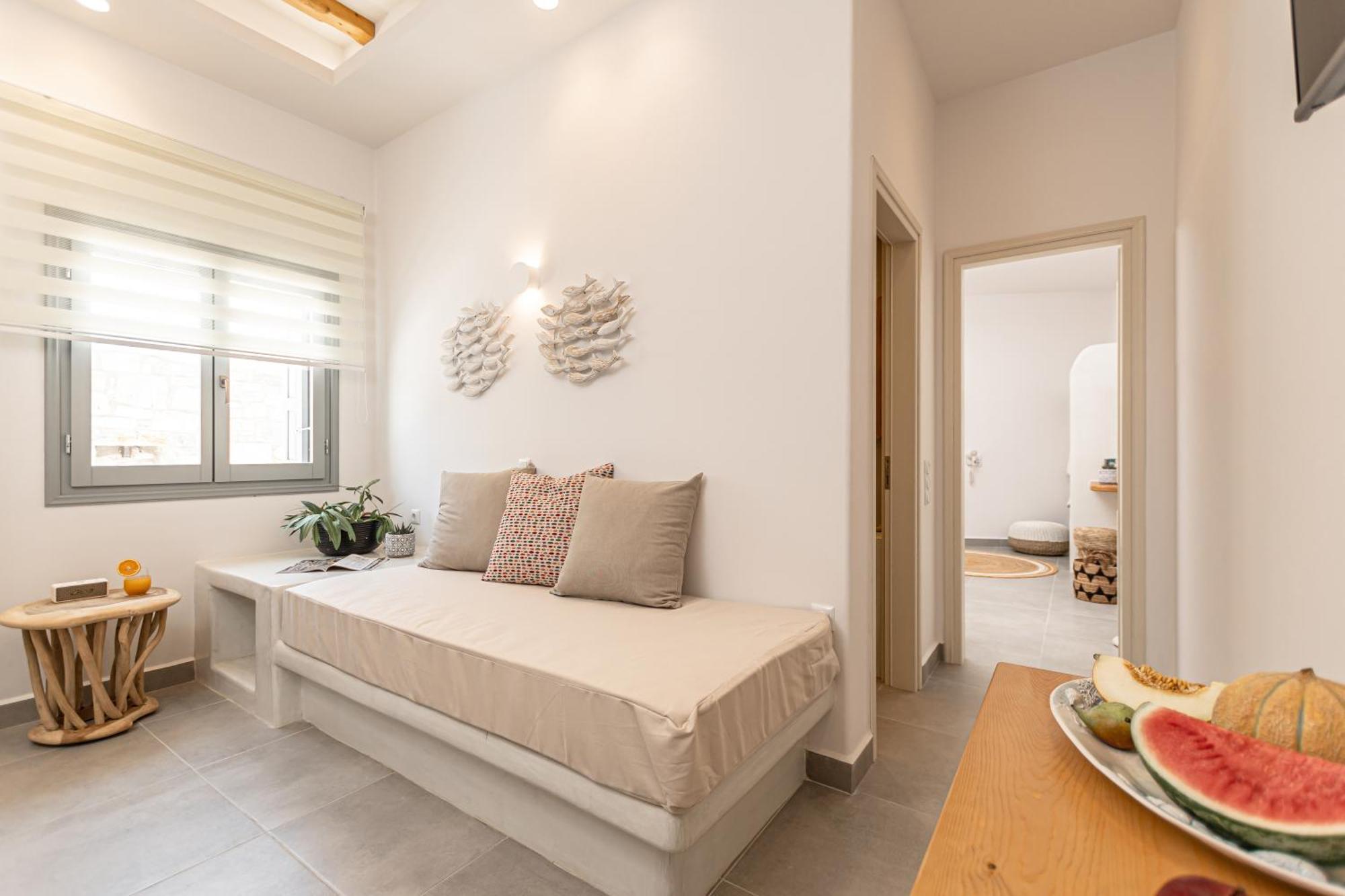 Porto Dema Luxury Suites Schoinoussa Esterno foto
