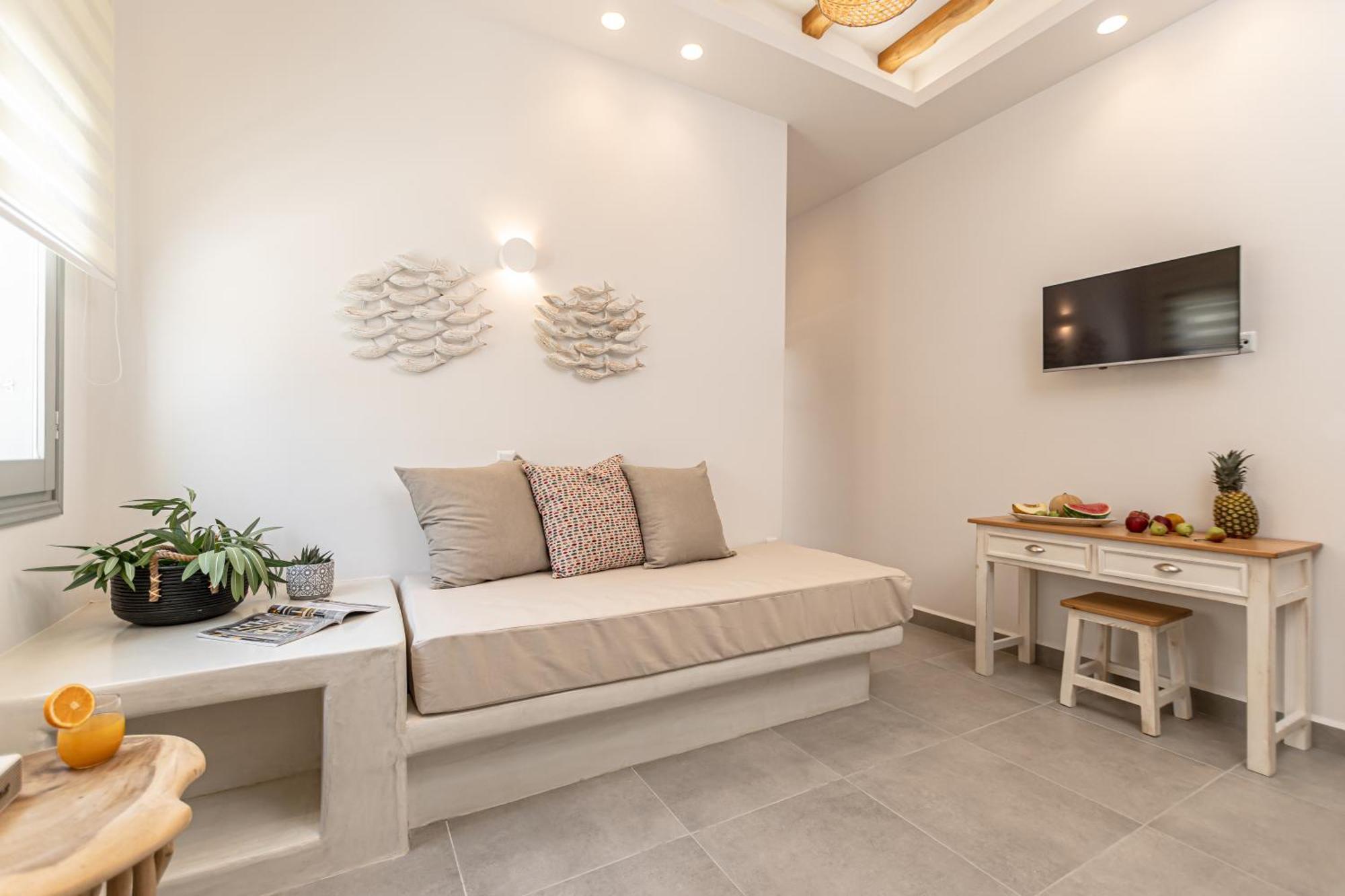 Porto Dema Luxury Suites Schoinoussa Esterno foto