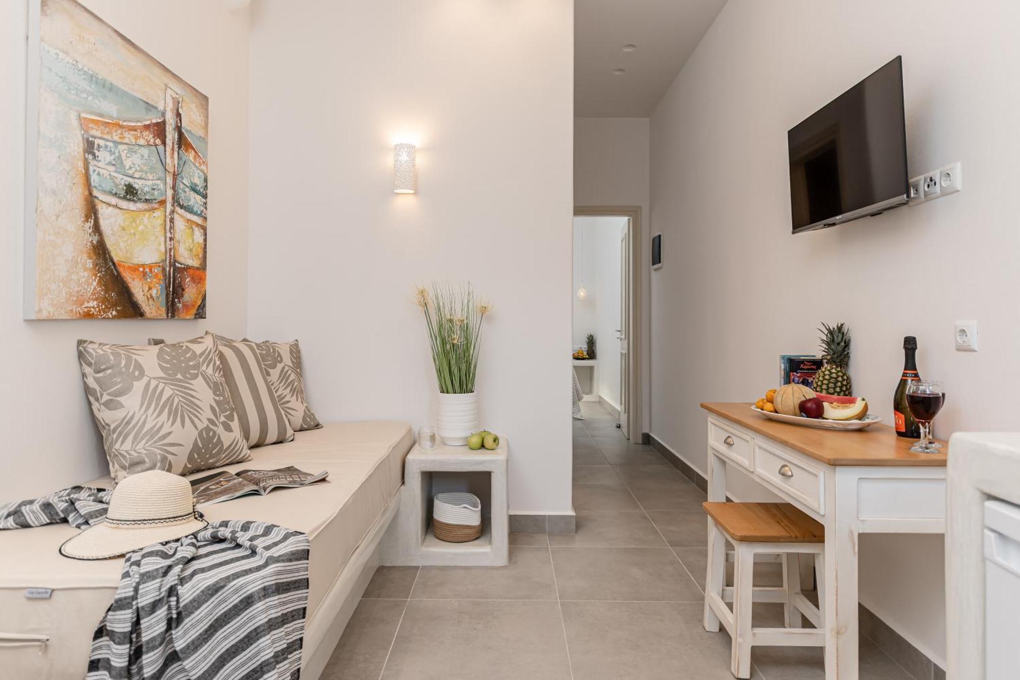 Porto Dema Luxury Suites Schoinoussa Esterno foto