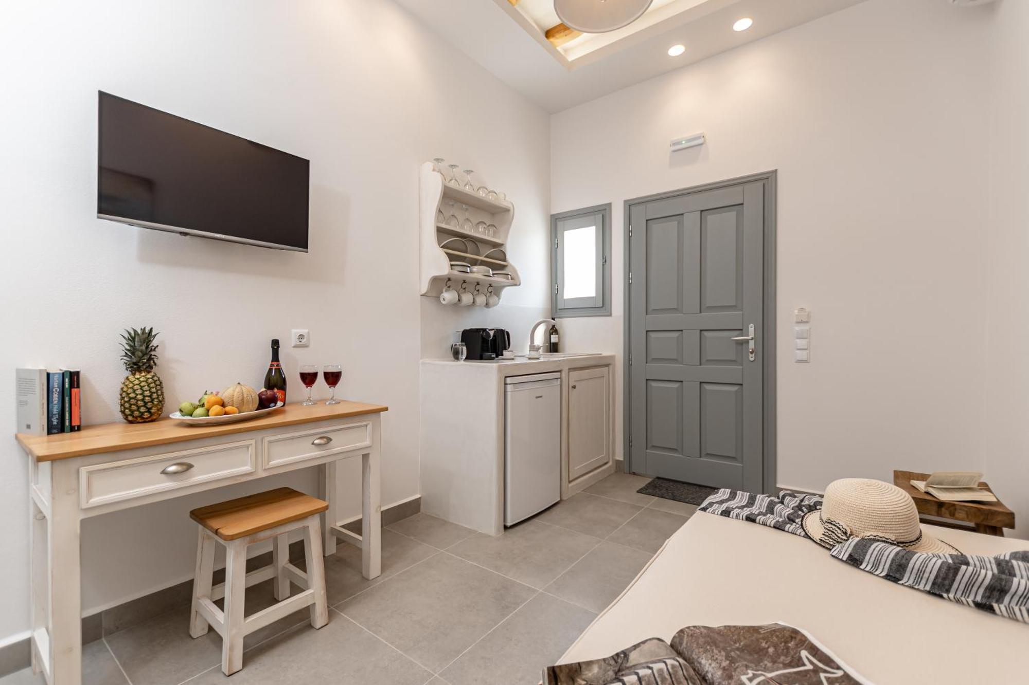 Porto Dema Luxury Suites Schoinoussa Esterno foto